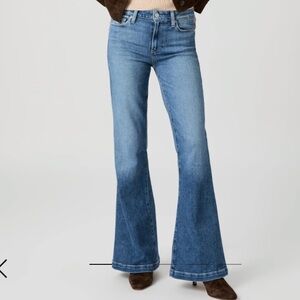 PAIGE Genevieve Blue Flared Jeans size 31